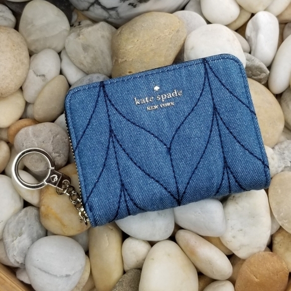 LAST 1💥 Kate Spade Quilted Denim Dani Blue Wallet - Picture 4 of 4